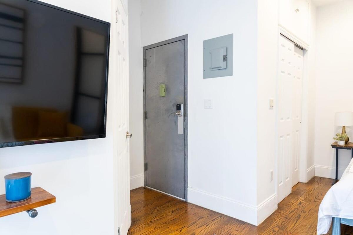 69-5c Festive Comfort Brand New 1br Lower East Side Christmas Ready Apartamento *